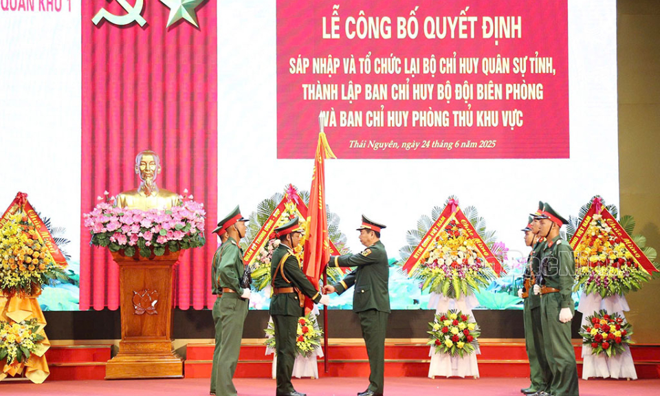Quân khu 1 công bố quyết định sáp nhập và tổ chức lại cơ quan quân sự địa phương
