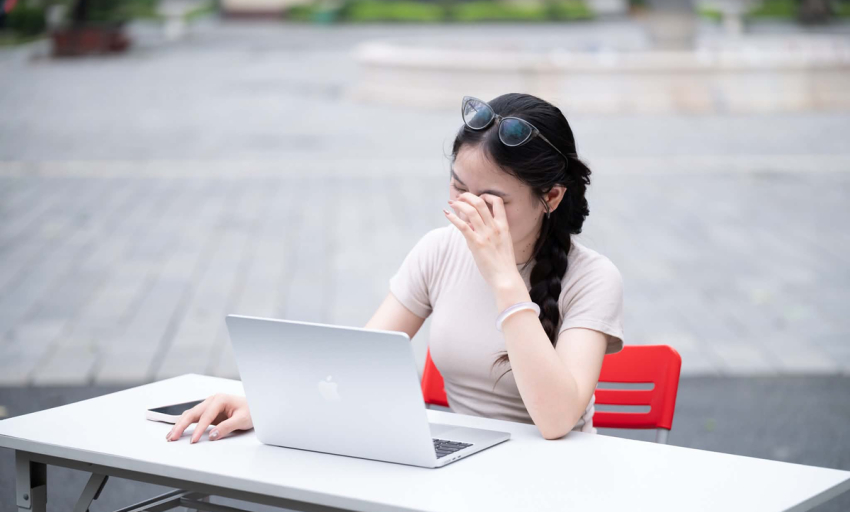 22 tuổi đ&atilde; muốn &ldquo;nghỉ hưu&rdquo;: V&igrave; sao người trẻ ng&agrave;y c&agrave;ng burnout sớm?