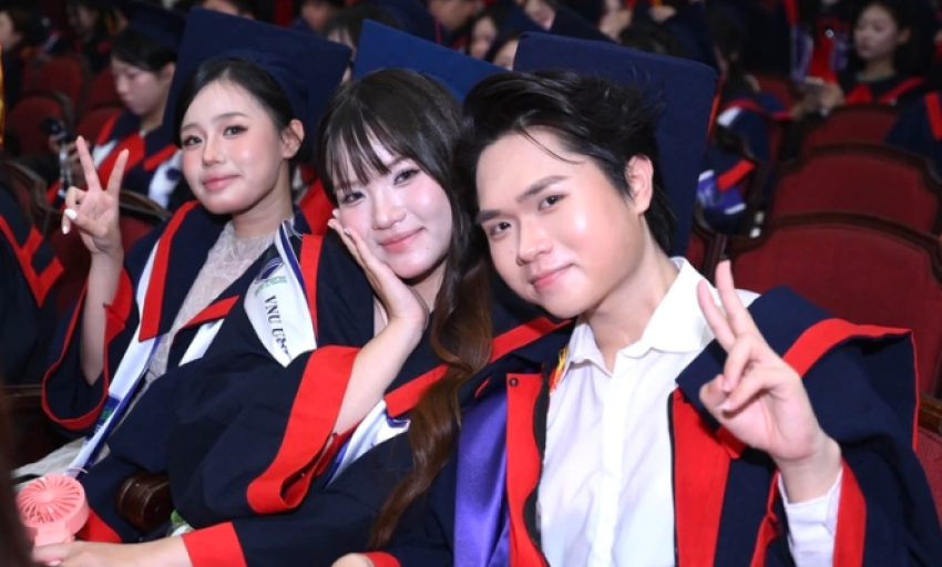 Bằng giỏi, xuất sắc chưa đủ: Doanh nghiệp cần g&igrave; ở sinh vi&ecirc;n mới ra trường?