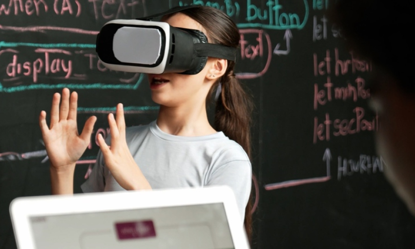 Đưa AI v&agrave;o trường học: Kh&ocirc;ng để c&ocirc;ng nghệ l&agrave;m thay việc học