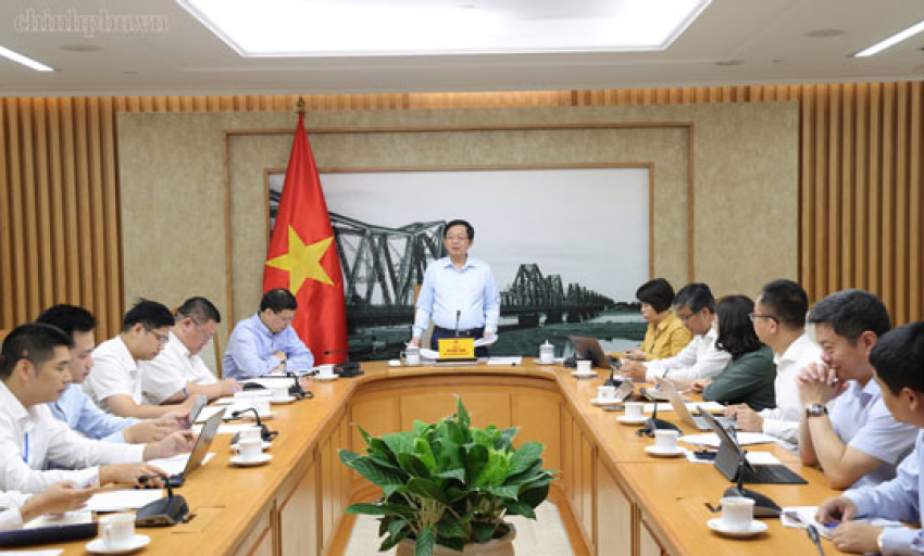 Ph&oacute; Thủ tướng Hồ Quốc Dũng y&ecirc;u cầu thống nhất chỉ ti&ecirc;u đo lường kinh tế số trong GDP