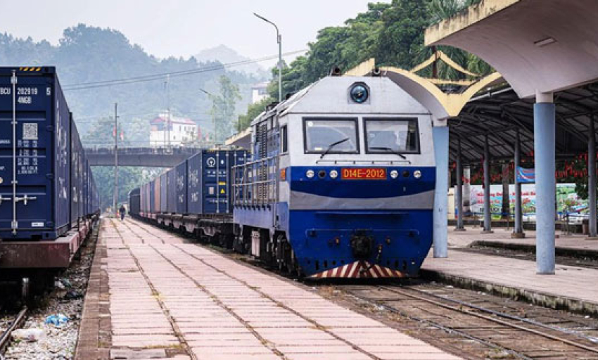 Th&uacute;c đẩy vận tải li&ecirc;n vận quốc tế qua 3 tuyến đường sắt kết nối Trung Quốc