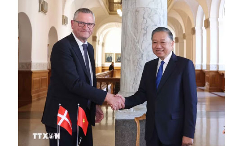 Tổng B&iacute; thư, Chủ tịch nước T&ocirc; L&acirc;m hội kiến Chủ tịch Quốc hội Đan Mạch Henrik Frandsen