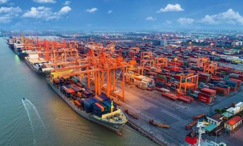 Xuất nhập khẩu h&agrave;ng h&oacute;a vượt mốc 1.000 tỷ USD sau 10 th&aacute;ng