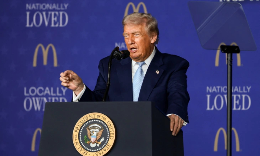 Khảo sát mới nhất: Tỉ lệ ủng hộ ông Trump xuống thấp