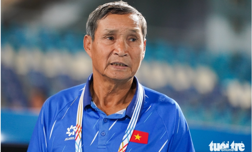 HLV Mai Đức Chung: 'Tuyển nữ Việt Nam sẵn s&agrave;ng đ&aacute;nh bại Philippines'