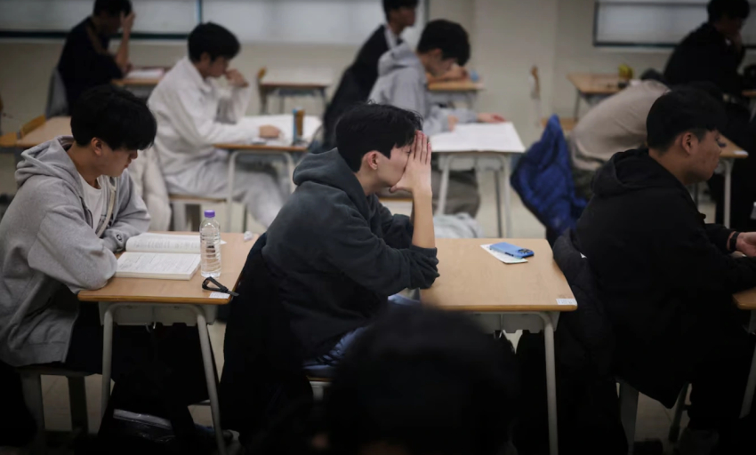 Quan chức H&agrave;n Quốc từ chức v&igrave; đề thi tiếng Anh đại học qu&aacute; kh&oacute;