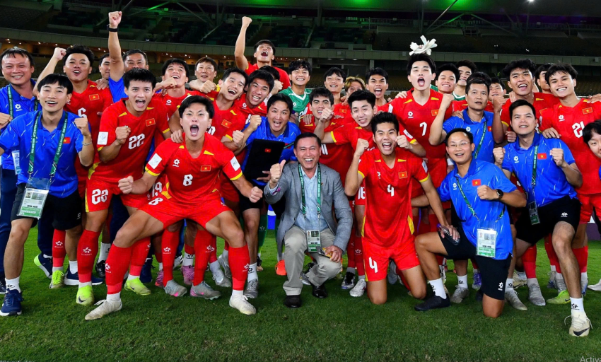 Chuy&ecirc;n gia Trung Quốc ca ngợi U.23 Việt Nam chơi qu&aacute; hay, 'bức tường' Li Hao lộ điểm yếu