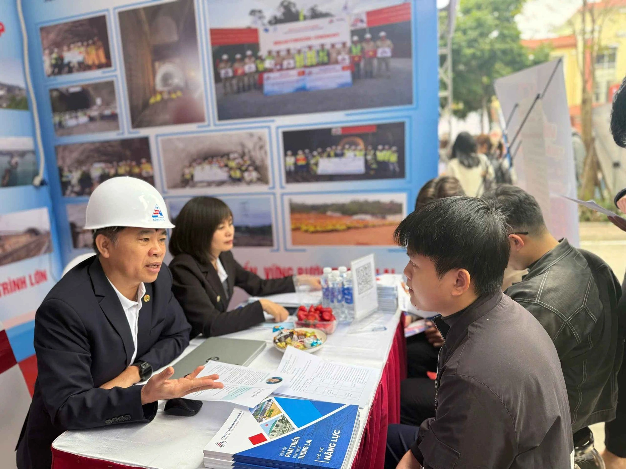 Lương Sơn ti vi liên đới siêng chế vẫn mang lại ra tác dụng gì mang lại ý trung nhân soccer – Khám phá hệ ứng dụng xem soccer đỉnh cao không quảng cáo, dung dịch lượng cao nhãi nhép