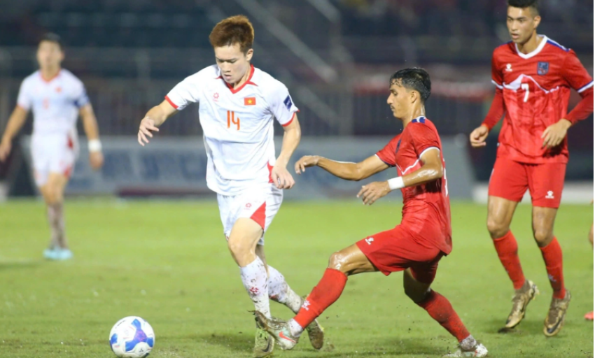 Đội tuyển Việt Nam: Lời giải bất ngờ cho 'tr&aacute;i tim&rsquo;