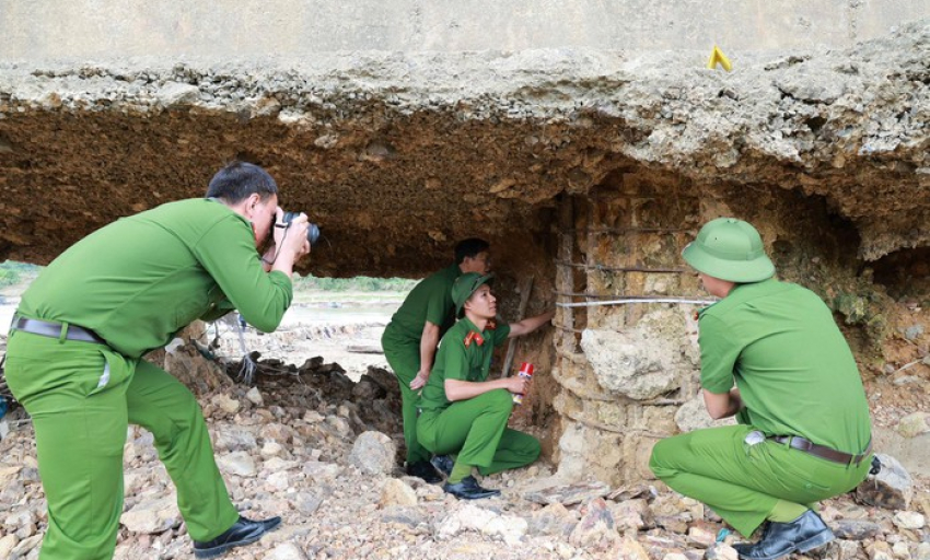 Trước 29 Tết, ho&agrave;n th&agrave;nh cầu phao qua s&ocirc;ng L&ocirc; phục vụ đi lại của Nh&acirc;n d&acirc;n