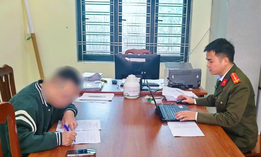 Xử phạt người l&ecirc;n Facebook x&uacute;c phạm CSGT hy sinh khi l&agrave;m nhiệm vụ