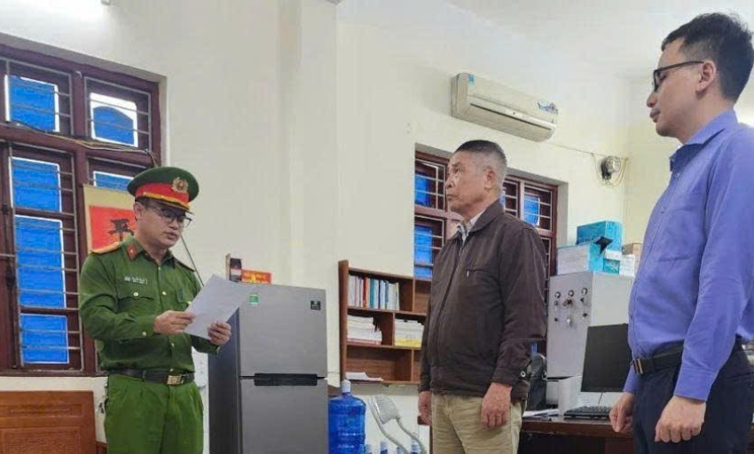 Khởi tố nguy&ecirc;n B&iacute; thư, Trưởng th&ocirc;n tại x&atilde; Lương T&agrave;i, tỉnh Bắc Ninh về tội Lợi dụng chức vụ quyền hạn trong khi thi h&agrave;nh c&ocirc;ng vụ