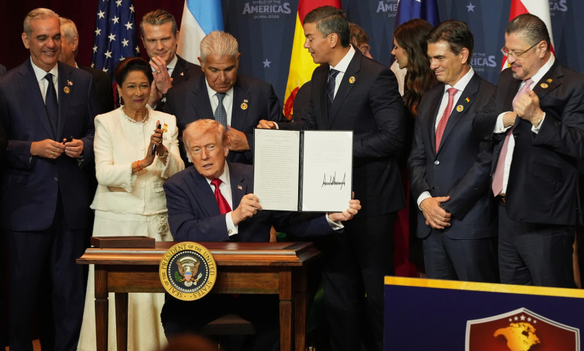 &Ocirc;ng Trump lập li&ecirc;n minh qu&acirc;n sự 17 nước chống ma t&uacute;y