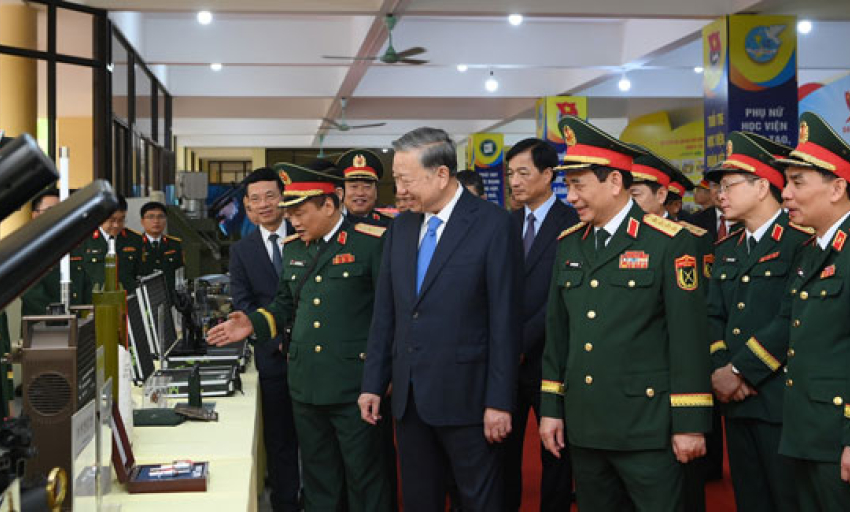 X&acirc;y dựng Học viện Kỹ thuật qu&acirc;n sự th&agrave;nh trường đại học nghi&ecirc;n cứu trọng điểm quốc gia