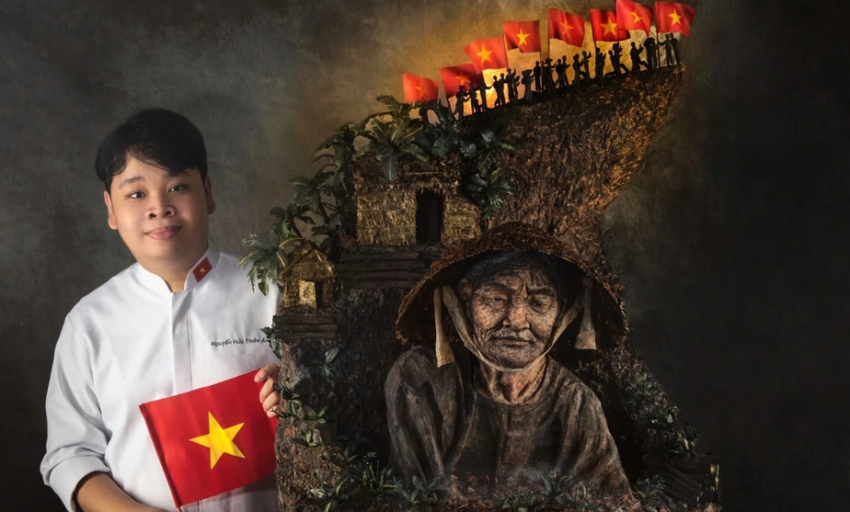 B&aacute;nh 'Việt Nam tinh hoa' cao hơn 1 m g&acirc;y sốt trước thềm đại lễ 30/4