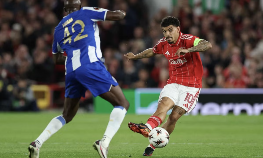 Đ&aacute;nh bại cựu v&ocirc; địch ch&acirc;u &Acirc;u, Nottingham Forest v&agrave;o b&aacute;n kết Europa League