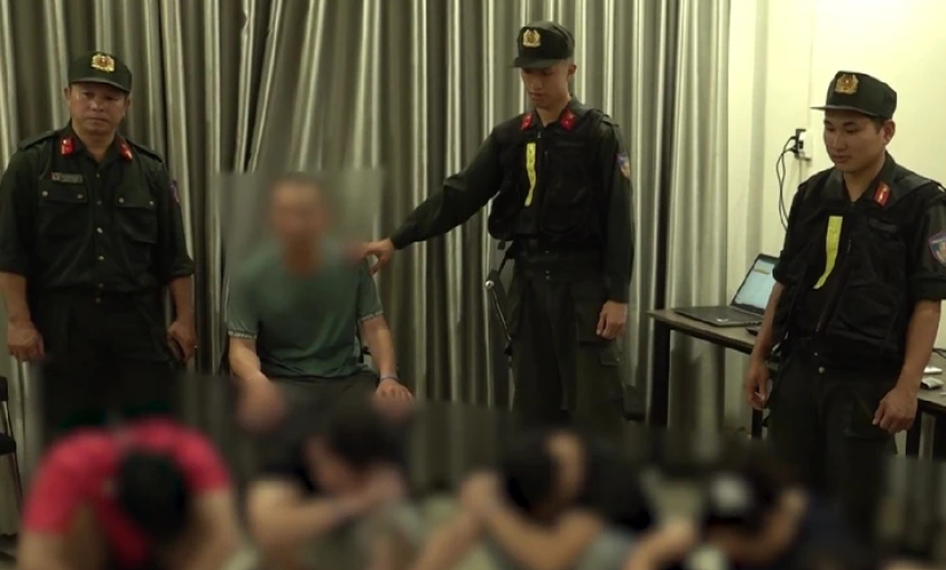 Trục xuất 30 người Trung Quốc tổ chức đ&aacute;nh bạc, c&aacute; cược ở Kh&aacute;nh H&ograve;a