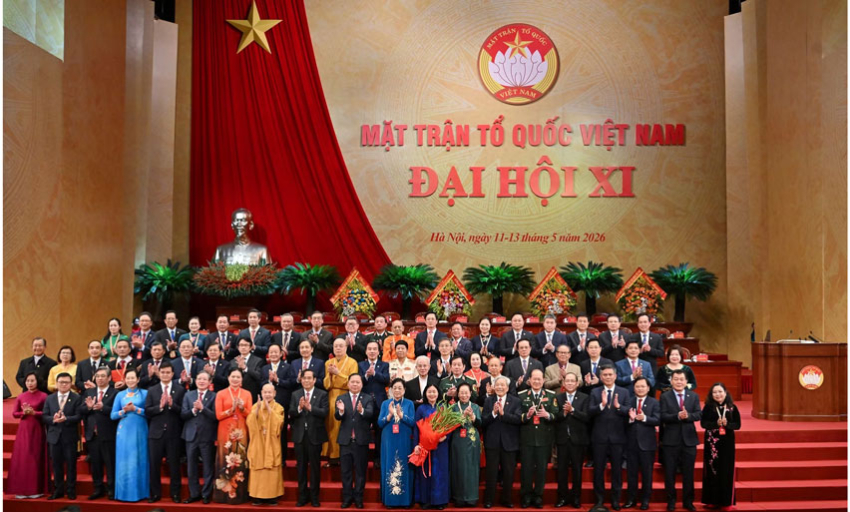 Đồng ch&iacute; B&ugrave;i Thị Minh Ho&agrave;i tiếp tục giữ chức Chủ tịch Uỷ ban Trung ương MTTQ Việt Nam kh&oacute;a XI