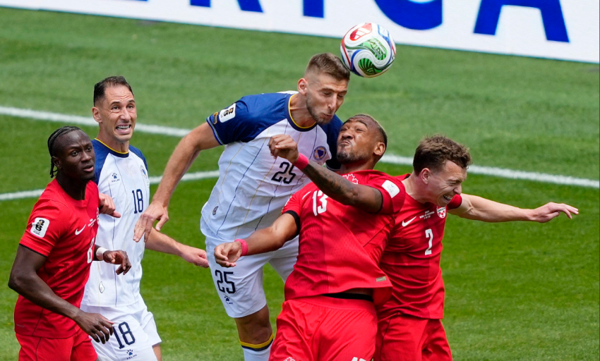 Chủ nh&agrave; Canada gi&agrave;nh điểm số lịch sử tại World Cup