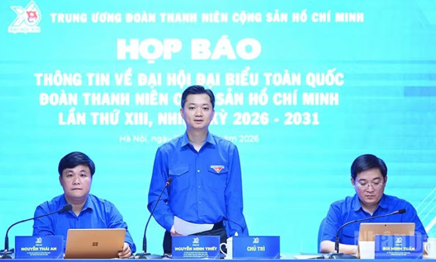 Đại biểu trẻ nhất Đại hội Đo&agrave;n to&agrave;n quốc XIII l&agrave; nữ sinh Huế, năm nay 16 tuổi