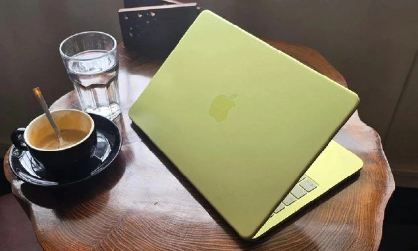 Laptop Windows gi&aacute; rẻ t&igrave;m lại '&aacute;nh h&agrave;o quang'