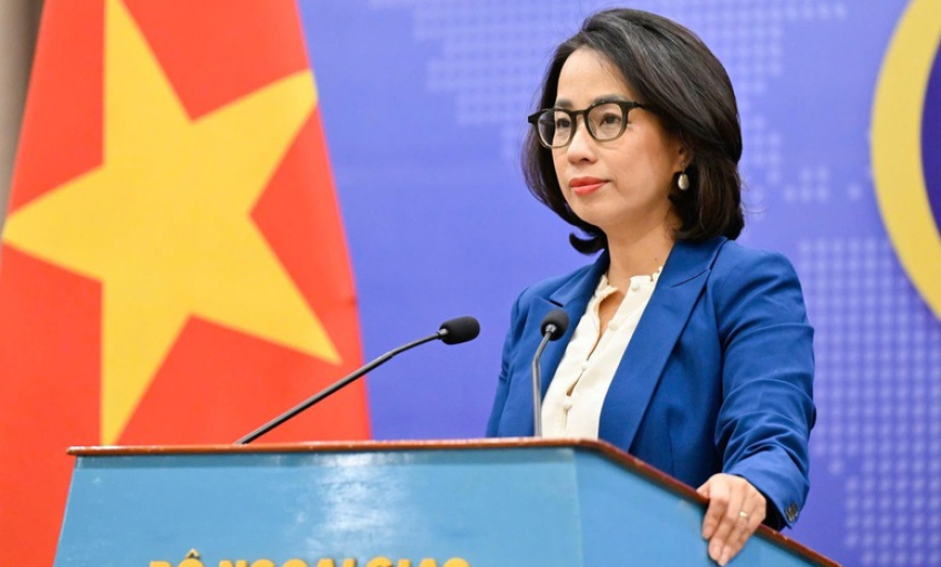 48 thuyền vi&ecirc;n t&agrave;u Kh&ocirc;i Nguy&ecirc;n 18 trở về đất liền an to&agrave;n v&agrave; đo&agrave;n tụ với gia đ&igrave;nh