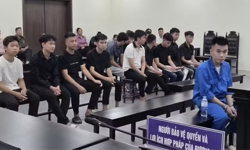 Giả danh sư thầy b&aacute;n thuốc nam, chiếm đoạt tiền tỷ, 15 bị c&aacute;o lĩnh &aacute;n t&ugrave;