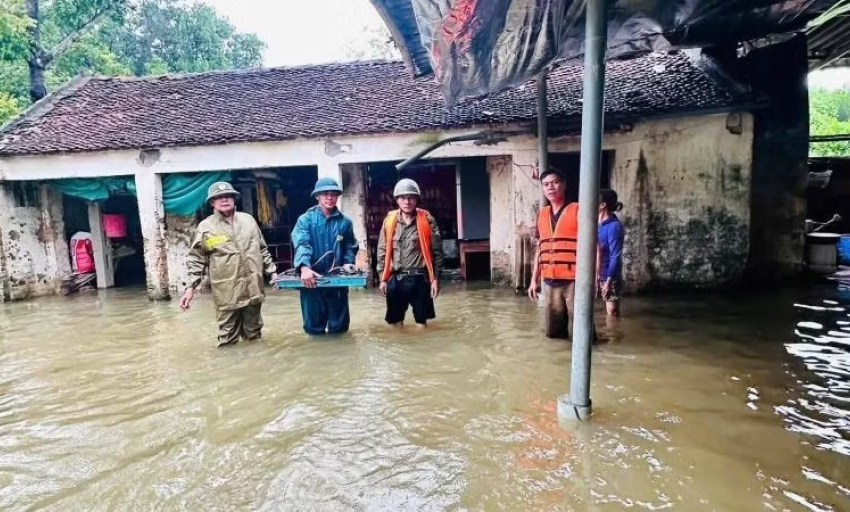 Bắc Ninh: Nước lũ tr&ecirc;n c&aacute;c s&ocirc;ng vẫn ở mức cao