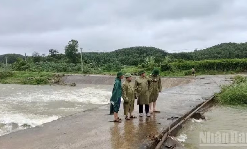 Bảo đảm an to&agrave;n đập, hồ chứa trước nguy cơ mưa, lũ