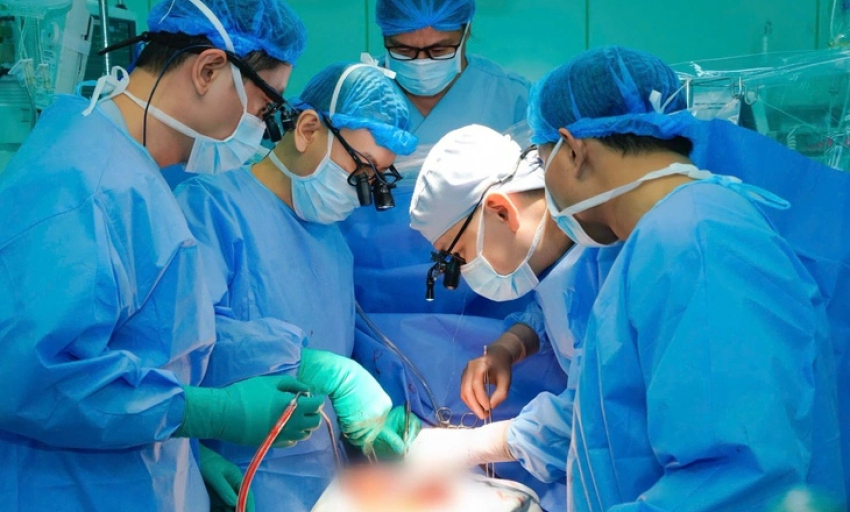 Chi ph&iacute; gh&eacute;p tạng mỗi nơi 1 gi&aacute;, c&oacute; ca tới 1,5 tỉ đồng: Bộ Y tế đề xuất x&acirc;y dựng gi&aacute;