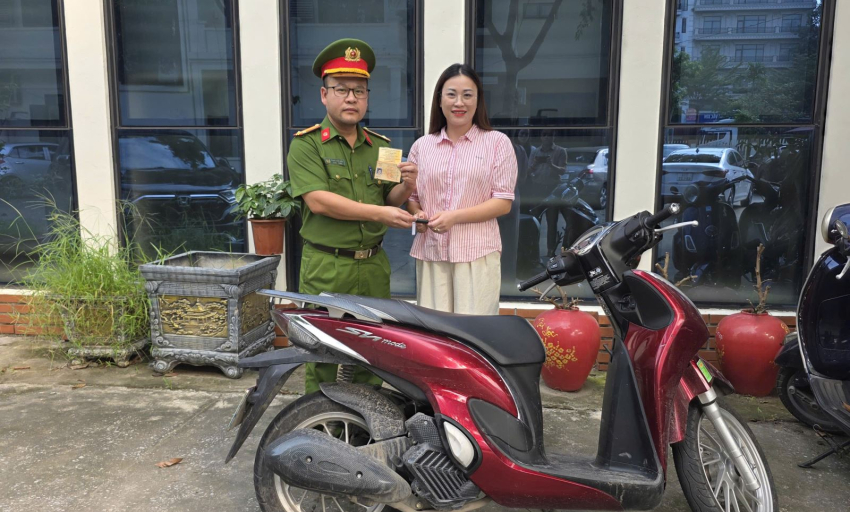 C&ocirc;ng an phường V&otilde; Cường nhanh ch&oacute;ng điều tra, thu hồi nhiều xe m&ocirc; t&ocirc; bị trộm cắp, trao trả người bị hại