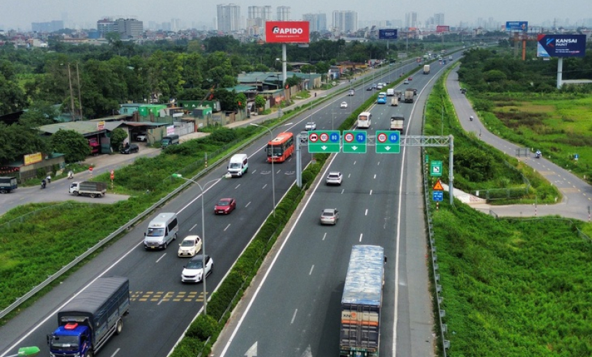 Cục CSGT th&ocirc;ng b&aacute;o bắt đầu xử phạt lỗi kh&ocirc;ng giữ khoảng c&aacute;ch an to&agrave;n tr&ecirc;n cao tốc