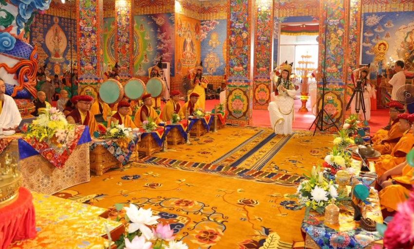 Đại bảo th&aacute;p Mandala T&acirc;y Thi&ecirc;n tri &acirc;n c&aacute;c anh h&ugrave;ng liệt sĩ m&ugrave;a Vu Lan