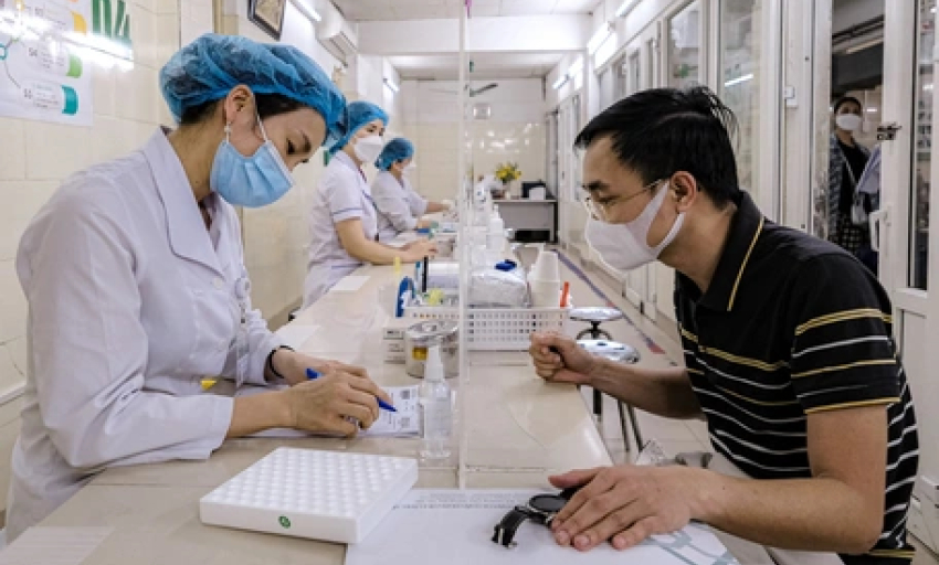 Đề xuất nhiều x&eacute;t nghiệm, chụp chiếu kh&ocirc;ng phải thực hiện lại khi chuyển viện