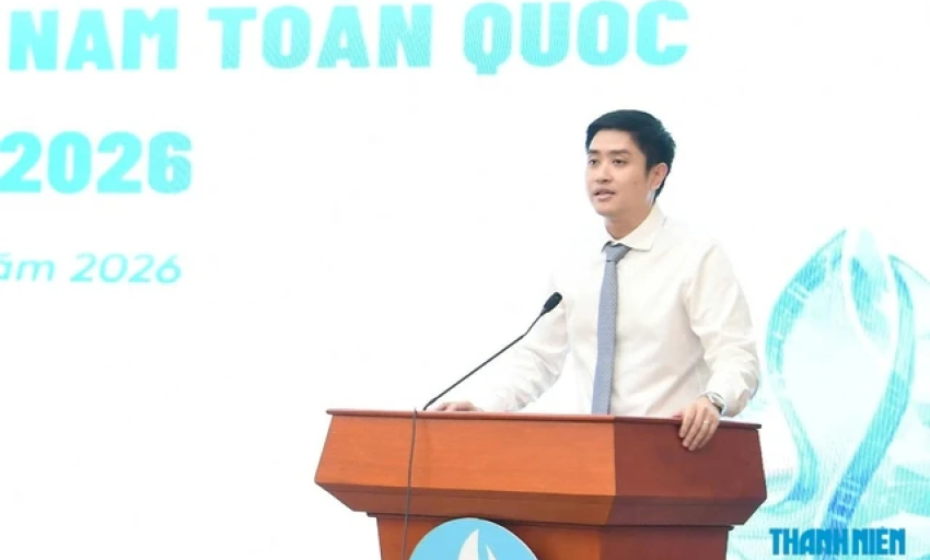 Định hướng dư luận cho sinh vi&ecirc;n đứng trước nhiều th&aacute;ch thức