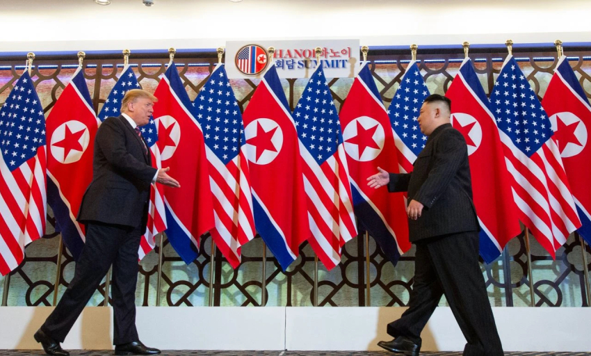 Hai l&atilde;nh đạo Donald Trump v&agrave; Kim Jong-un trước cơ hội 'tr&ugrave;ng ph&ugrave;ng'