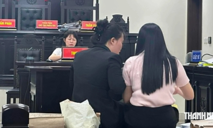 Hủy &aacute;n vụ nữ c&ocirc;ng chức x&atilde; bị tuy&ecirc;n 5 năm t&ugrave; v&igrave; tham &ocirc; 4 triệu