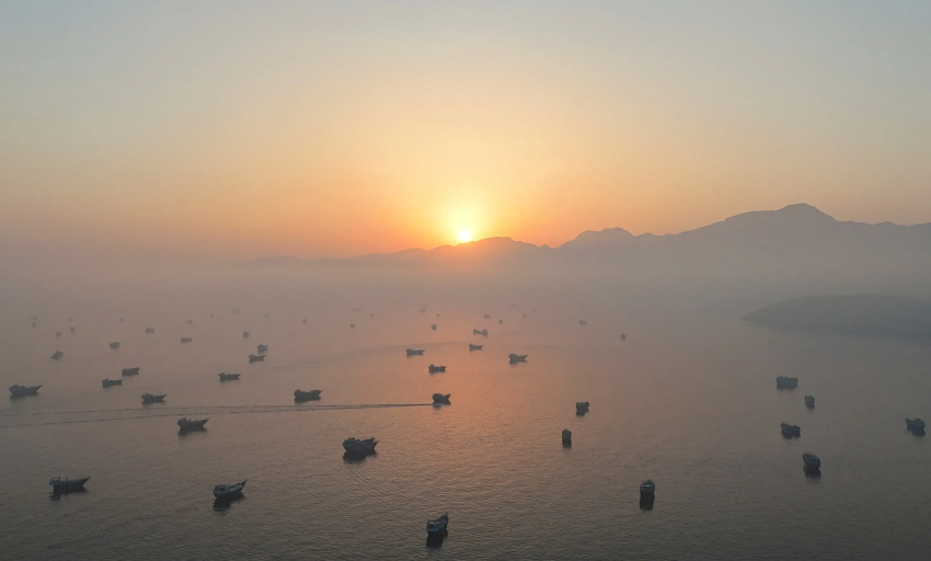 Iran - Oman chốt tọa độ tuyến h&agrave;ng hải mới qua eo biển Hormuz