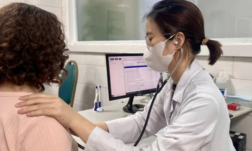 Kh&ocirc;ng bắt buộc kh&aacute;m tối thiểu 6 ph&uacute;t/người bệnh