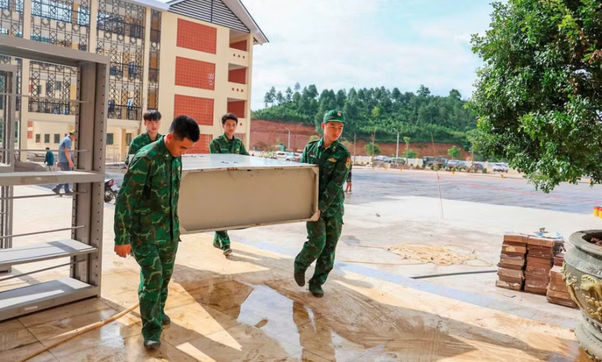 Những ng&ocirc;i trường mới nơi bi&ecirc;n cương