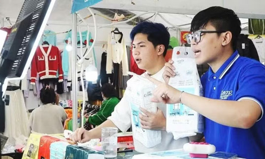 Siết chặt quản l&yacute; thương mại điện tử