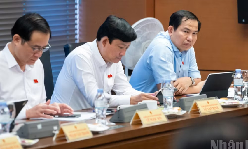 Sửa đổi Luật Xuất bản: Đề nghị tăng chế t&agrave;i xử l&yacute; vi phạm bản quyền bằng AI