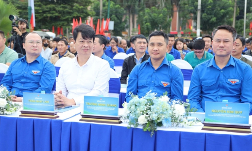 T.Ư Đo&agrave;n đưa 5 đội h&igrave;nh tr&iacute; thức trẻ về cơ sở x&acirc;y dựng n&ocirc;ng th&ocirc;n mới