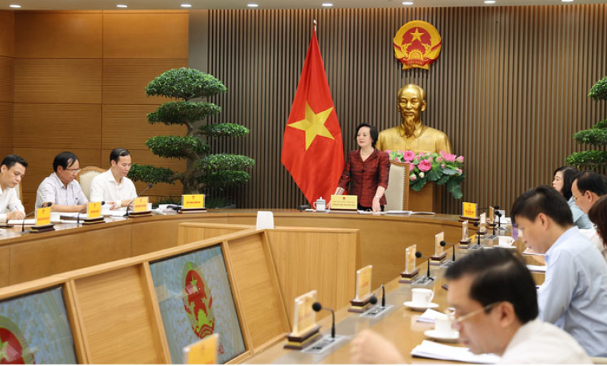 Th&uacute;c đẩy hệ sinh th&aacute;i 'kinh tế bạc', bảo vệ người cao tuổi tr&ecirc;n kh&ocirc;ng gian mạng