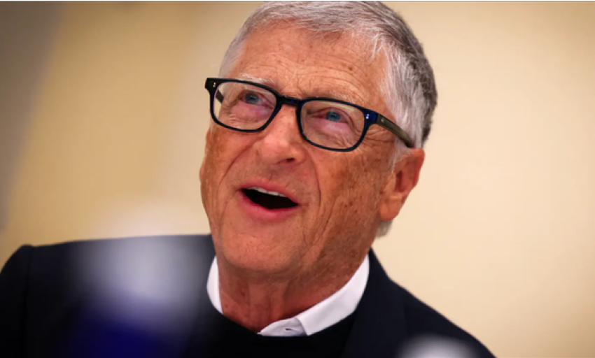 Tỉ ph&uacute; Bill Gates cảnh b&aacute;o 3 rủi ro lớn từ AI nh&acirc;n loại phải đối mặt