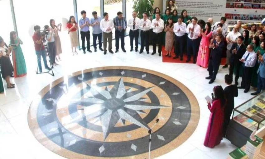 Triển l&atilde;m t&aacute;i hiện chặng đường 73 năm Viện Văn học v&agrave; 47 năm Viện Nghi&ecirc;n cứu Văn h&oacute;a