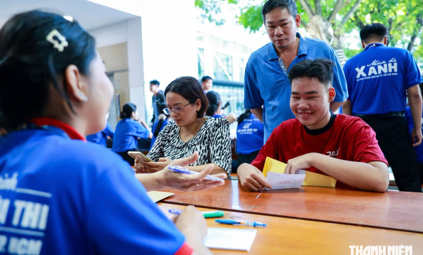 Tuyển sinh ĐH 2026: T&aacute;i cấu tr&uacute;c bản đồ ng&agrave;nh nghề
