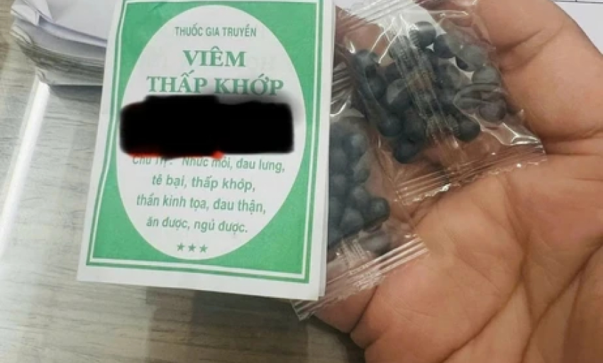 Uống thuốc nam kh&ocirc;ng r&otilde; nguồn gốc: B&aacute;c sĩ cảnh b&aacute;o nguy cơ sức khỏe