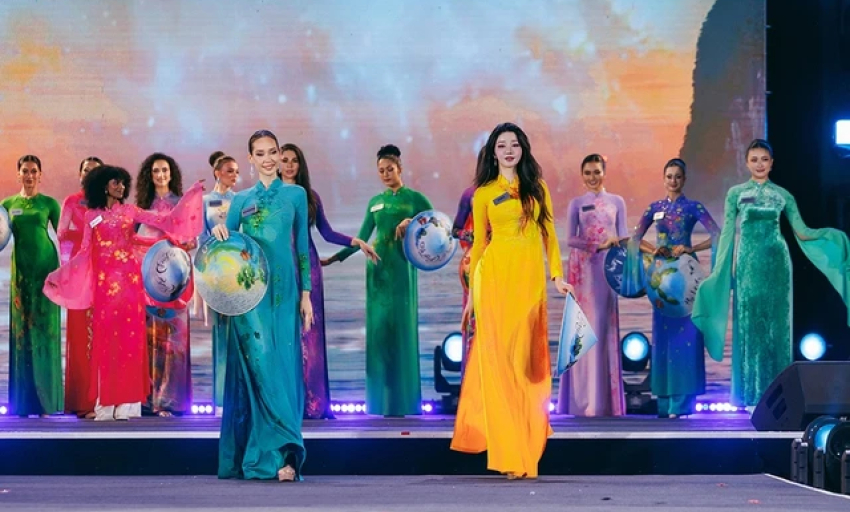 Việt Nam qua g&oacute;c nh&igrave;n th&iacute; sinh Hoa hậu Thế giới 2026